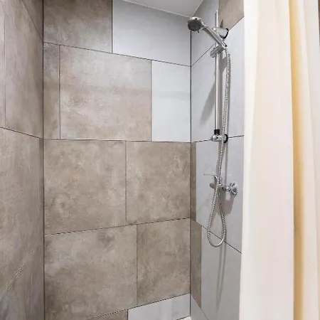 Korter 1 - Bright & Quiet 2br Apartment, Near Old Town Tallinn