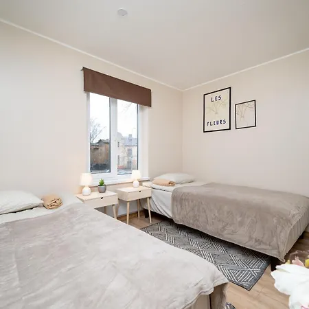 1 - Bright & Quiet 2br Apartment, Near Old Town Tallinn
